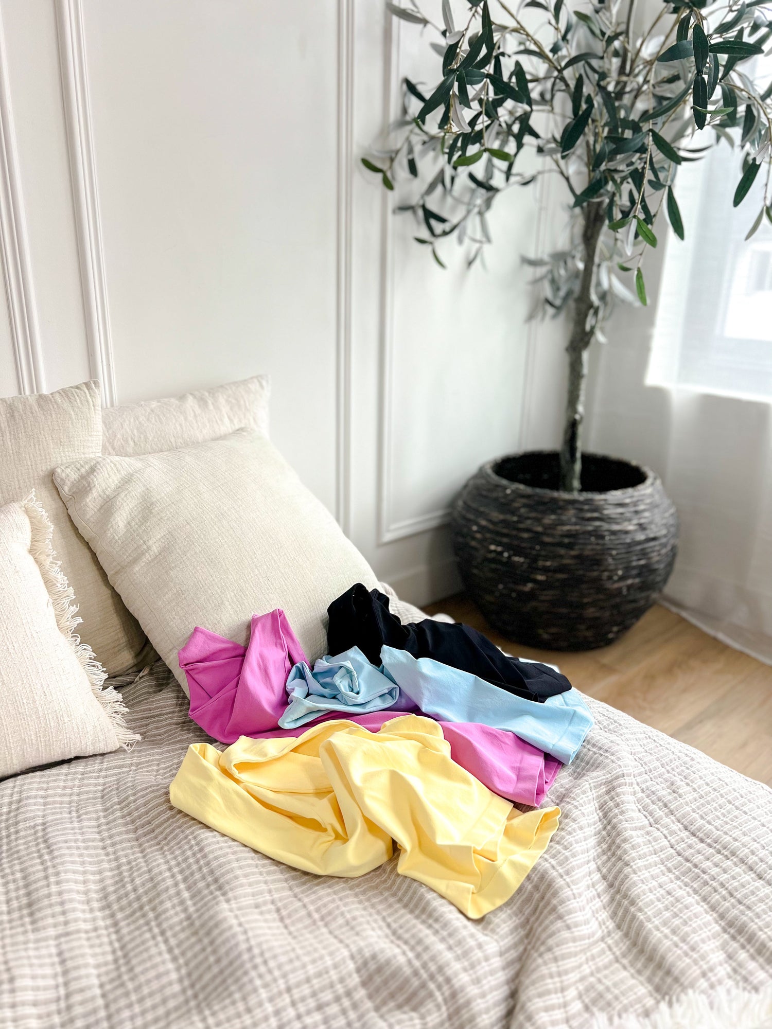 SJ Essential Boatneck Tanks